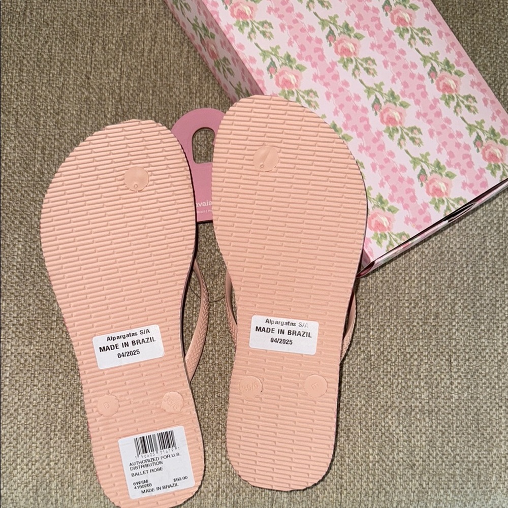 LoveShackFancy x Havaianas Ballet Rose Flip Flops Size 6 - Picture 5 of 5